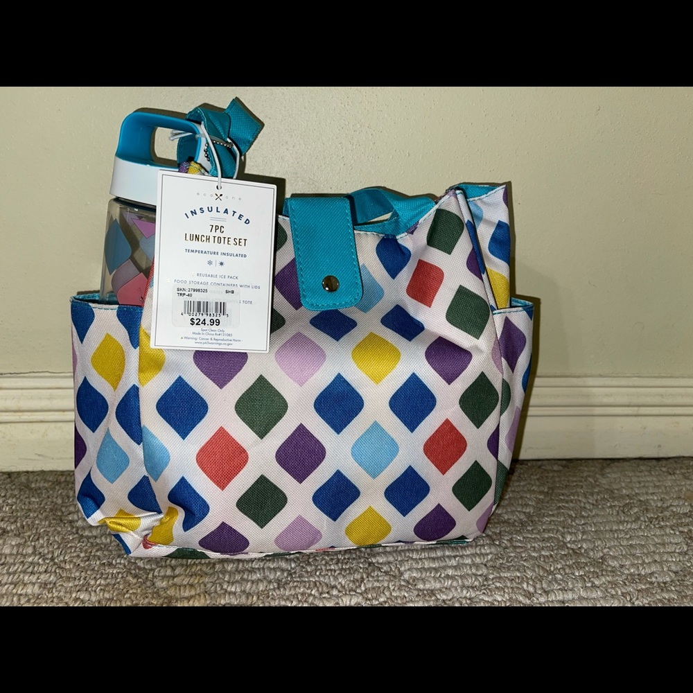 Lunch box set, different colors.